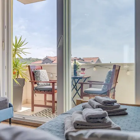 Downtown * טרוגיר