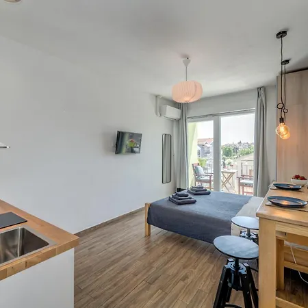 Downtown 아파트 트로기르