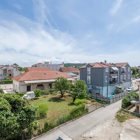 Downtown Apartament